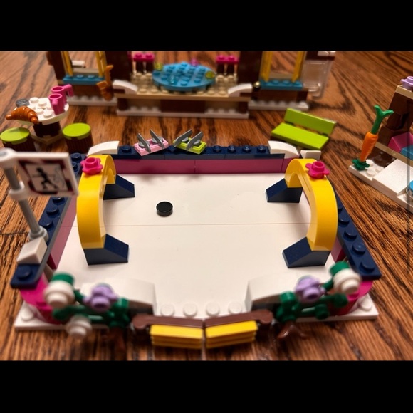 BOTH The Glamping and Skating kits for a good price!! - Picture 12 of 14